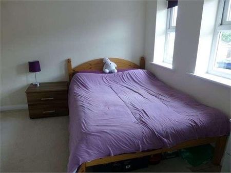 Hombrook Drive, Binfield, Berkshire, RG42 - Photo 3