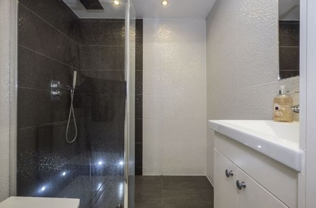 2 Bed Flat, Shirland Road, W9 - Photo 1