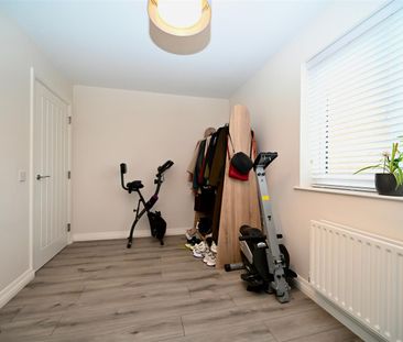 Apt 5, 39 Dundela Crescent, Belfast, BT4 3BN - Photo 4