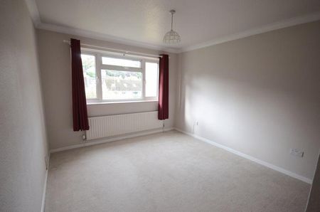 3 bedroom flat to rent - Photo 5