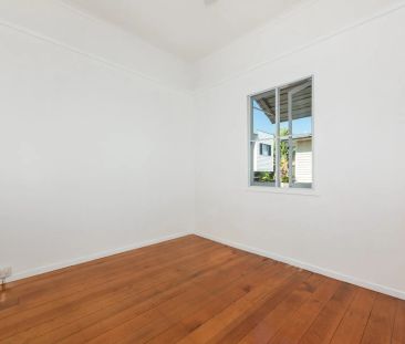 30 Salstone Street, - Photo 2