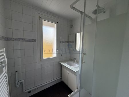 Location Appartement 3 pièces 64m² - Photo 3