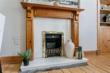 Tron Square, Old Town, Edinburgh, EH1 - Photo 3