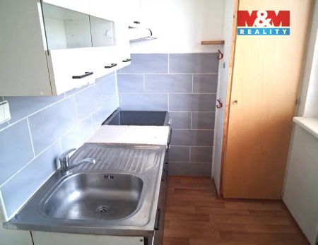 Pronájem bytu 1+1 v Ústí nad Labem, ul. Šrámkova - Photo 4