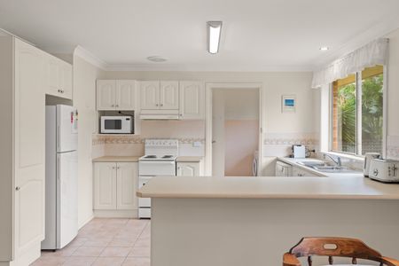 2/21A Weemala Crescent, Terrigal NSW 2260 - House For Rent | Domain - Photo 4