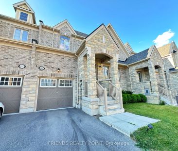 Condo Townhouse For Lease | E9233655 - Photo 3