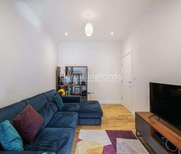 Bertram Rd, Hendon, London, NW4 - Photo 1