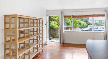 1 bedroom unit! - Photo 2