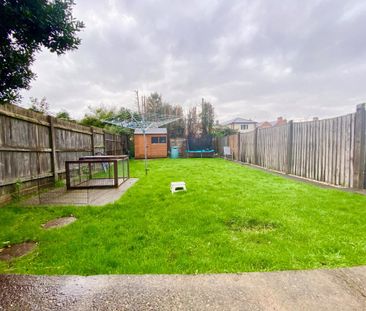 3 bedroom terraced house to rent - Photo 1