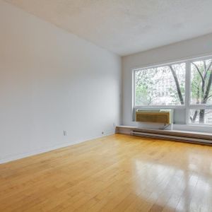 Appartement Ville-Marie (Centre-Ville, Vieux-Montréal) À Louer - Photo 2