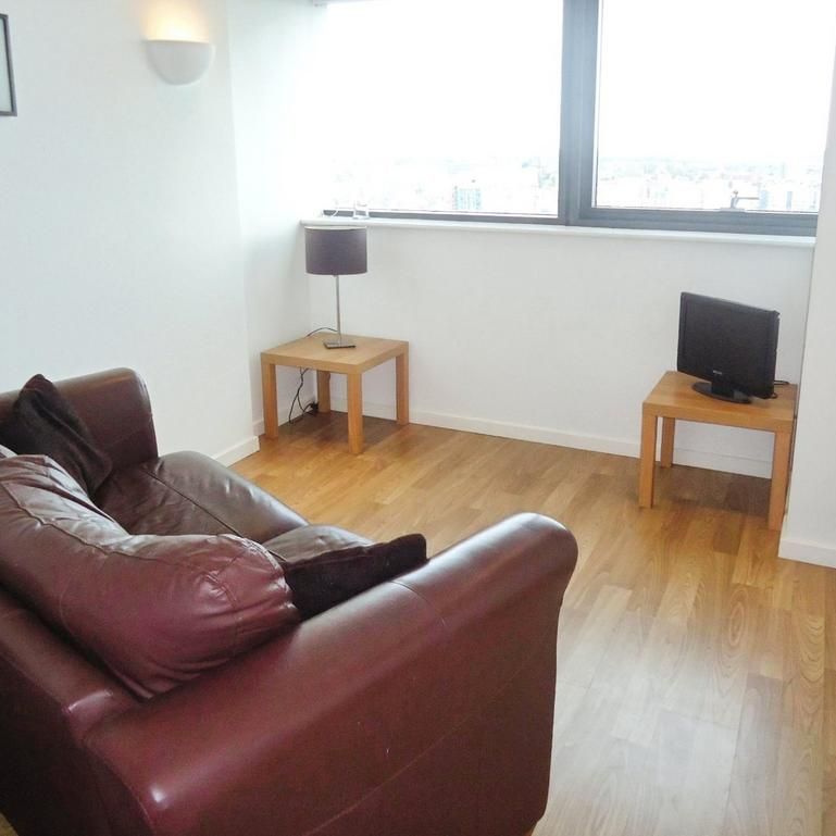 1 bedroom flat to rent - Photo 1