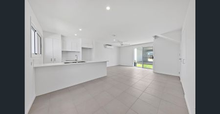 Brand New Townhouse in the Heart of Banya - Photo 2