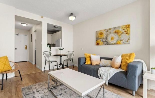 For Lease - 150 Charlton Avenue Unit# 1803, Hamilton, Ontario - Photo 1