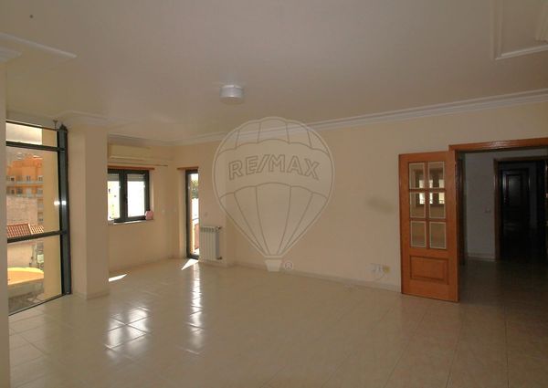 Apartamento T3 em Lisboa