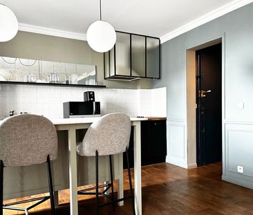Location Appartement 2 pièces 45m² PARIS 18ème - Photo 6