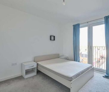 Cornwell House, Ron Leighton Way, East Ham, E6 - Photo 2