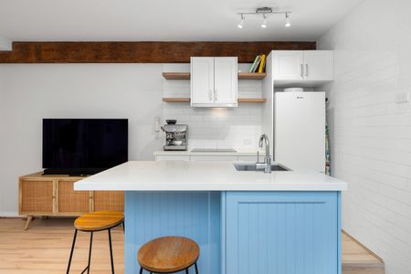 Fully Furnished Living in the Heart of New Farm! - Photo 4