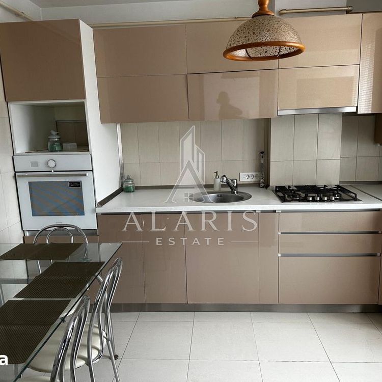 Apartament modern cu 3 camere, zona Lipovei - Fotografie 1