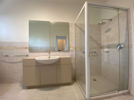 17 Palmerston Street, CAMBERWELL - Photo 5