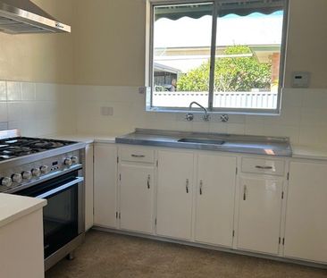 3-bedroom shared apartment/unit, Princes Road - Photo 5