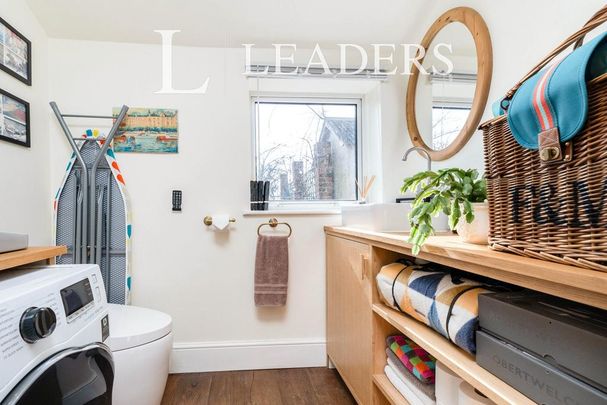 3 bedroom semi-detached house to rent - Photo 1
