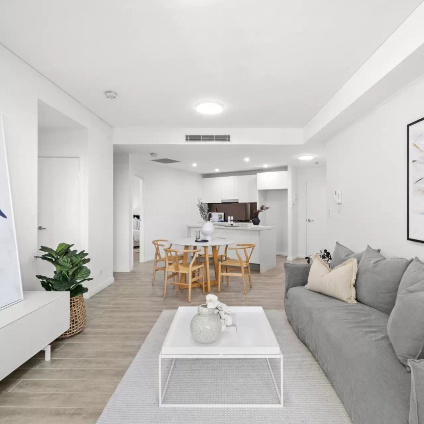 MGM MARTIN - TWO BEDROOM APARTMENT - Photo 1