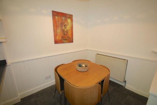 3 bedroom flat to rent - Photo 1