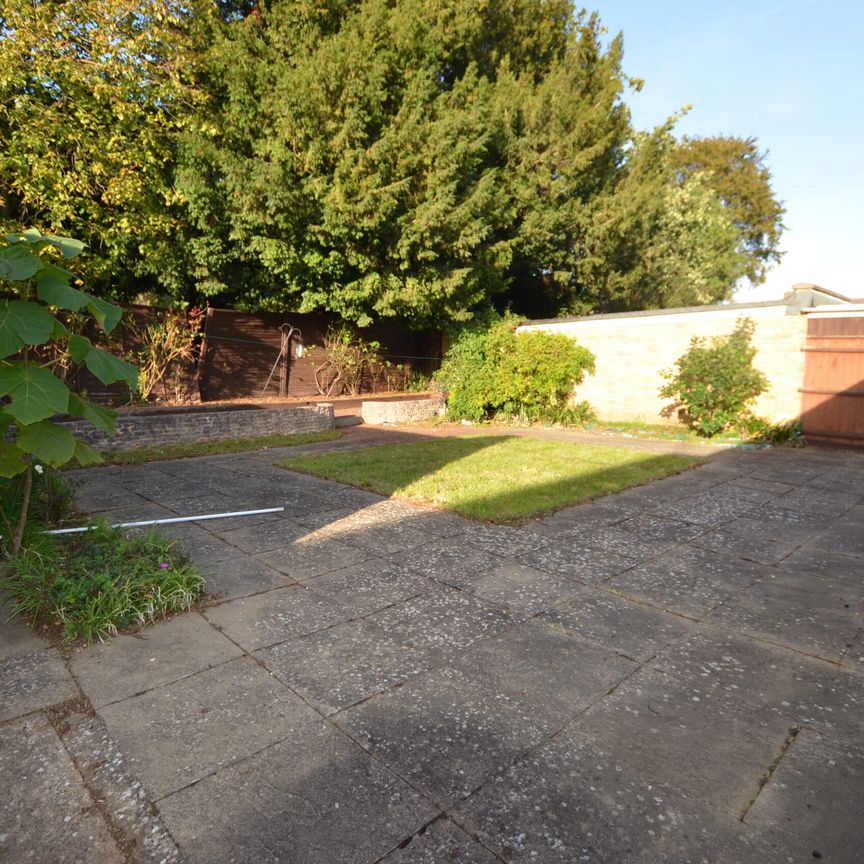 Lea Gardens, Peterborough, PE3 - Photo 1