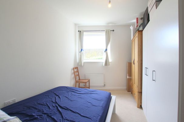 2 Bedroom Apartment, George Court, Norstead Place, London SW15 - Photo 1