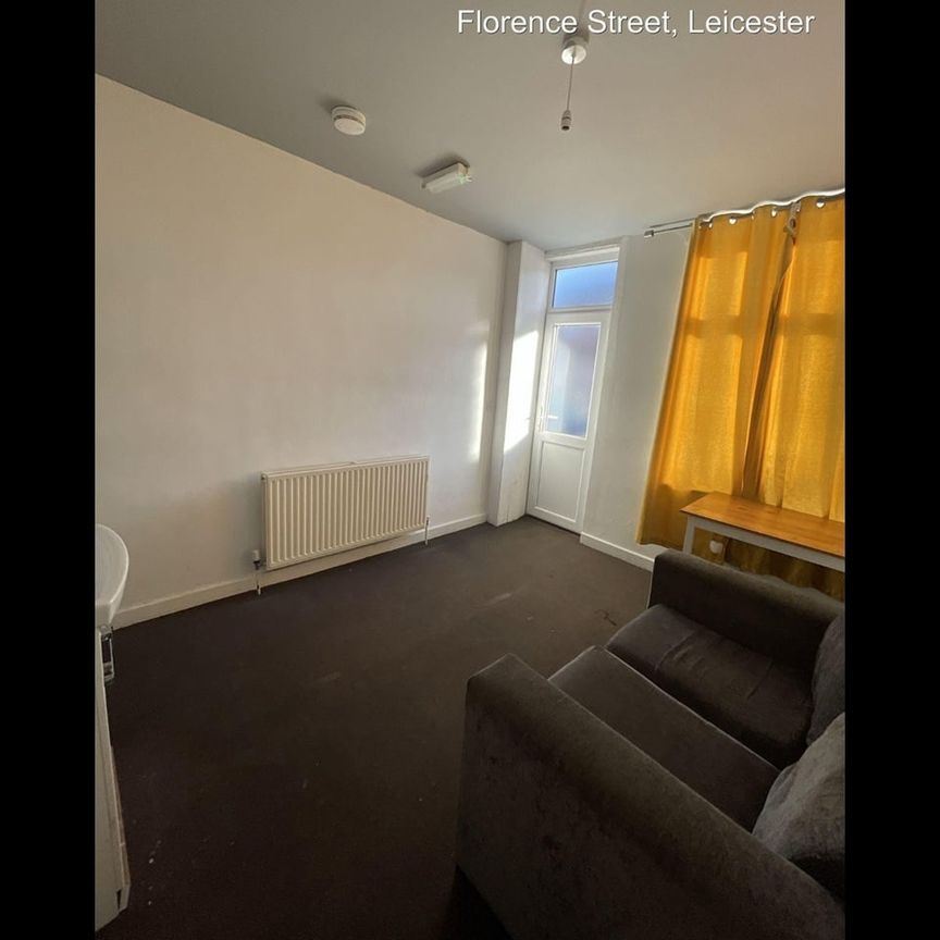 Room in a Shared House, Florence St, LE2 - Photo 1