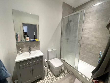 1 bedroom flat to rent - Photo 5