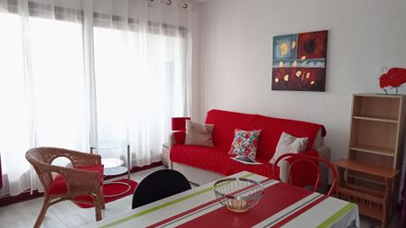 Location Appartement 1 pièce 23m² PERROS GUIREC 22700 - Photo 2