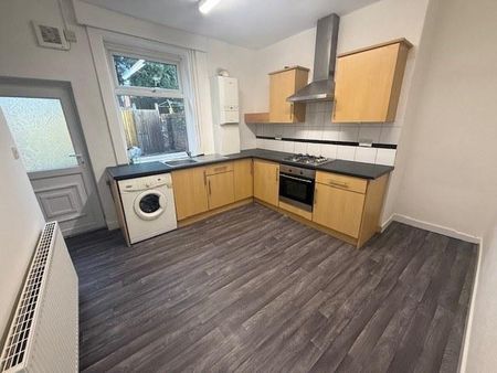 3 bedroom terraced house to rent - Photo 5