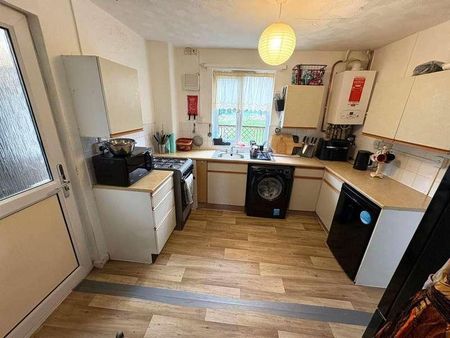 Green Lane, St. Albans, AL3 - Photo 5