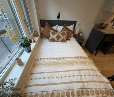 Studio to rent - Photo 1