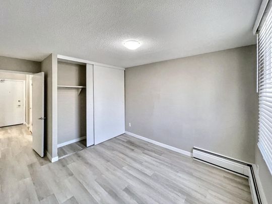 824 13 Avenue SW, Calgary - Photo 1