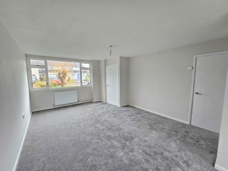 3 bedroom terraced house to rent - Photo 2