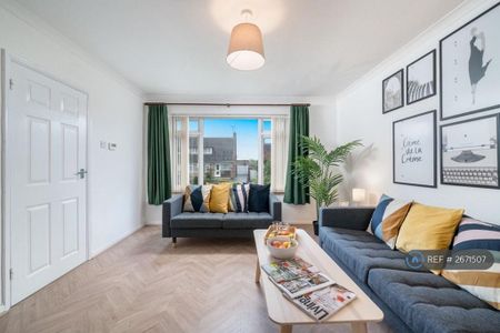 3 bedroom detached house to rent - Photo 4