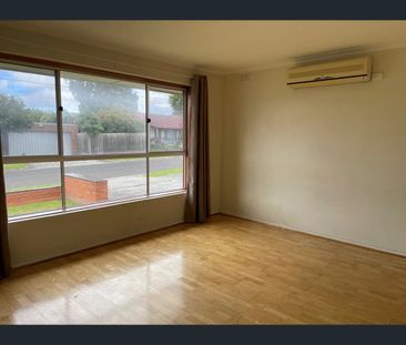 1/1A Comber Street, Noble Park, Vic 3174 - Photo 3
