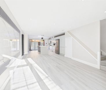 3 bedroom terraced house to rent - Photo 1