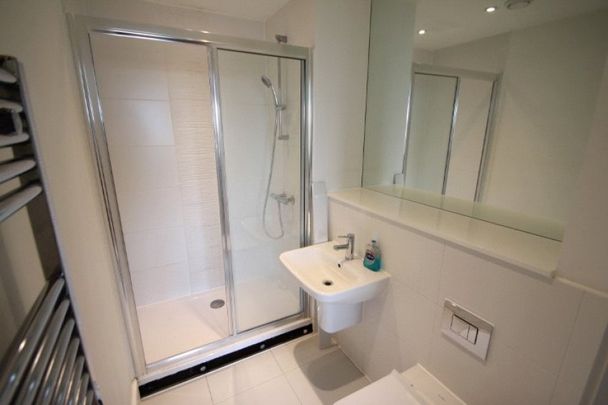 West Plaza, Town Lane, Stanwell,TW19 - Photo 1