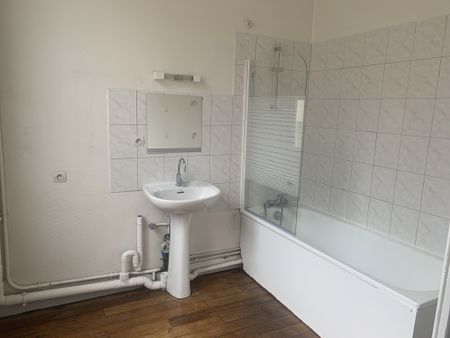 Appartement RUE VICTOR ROGELET - Photo 5