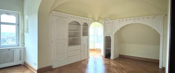 Einzigartige 3,5-RW in traumhafter Lage mit Panoramablick über die Elbwiesen! - Photo 1