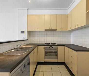 82/83 Whiteman Street - Photo 4