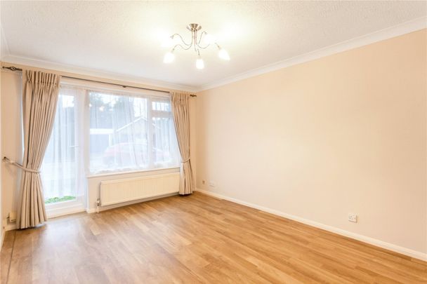 Terrapins, Lovelace Road, Surbiton, Surrey, KT6 flat to rent - Photo 1