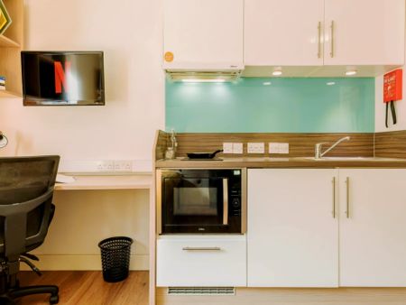 Classic Studio – Limited View - Photo 4