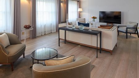 Hyde Park Gate, 2-4 Hyde Park Gate, Kensington, London SW7 - Photo 3