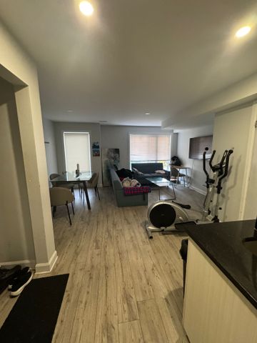 111 Amaya, Ottawa, ON K2A 3X7 - Photo 2