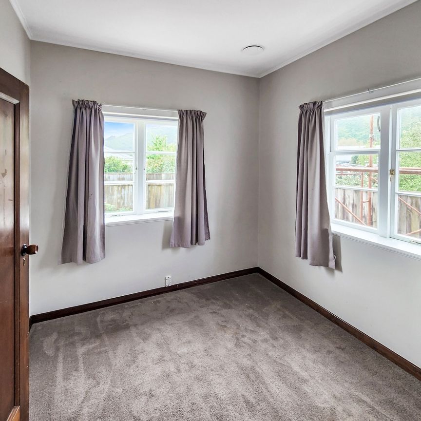 Waiwhetu Living - Photo 1