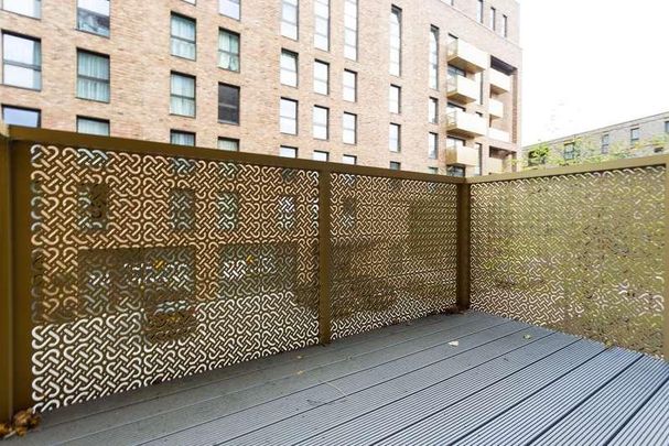 Yeoman Street, London, Greater London, SE8 - Photo 1